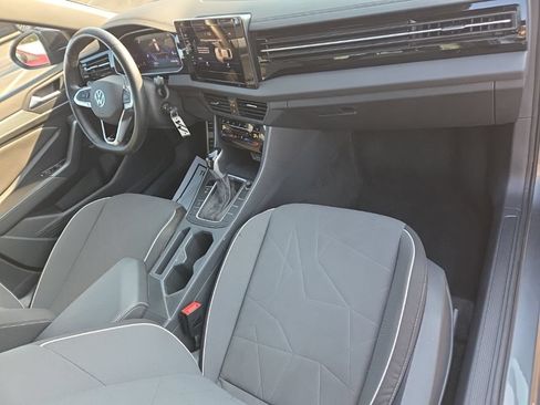 Used 2025 Volkswagen Jetta Sport FWD image 20
