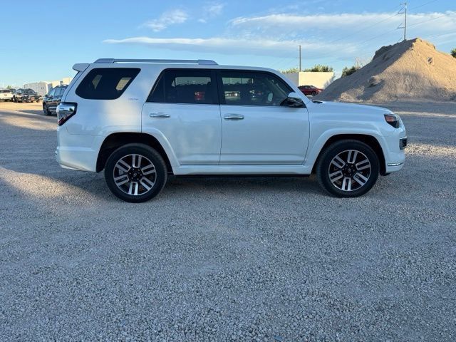 Used 2022 Toyota 4Runner Limited AWD/4WD image 6