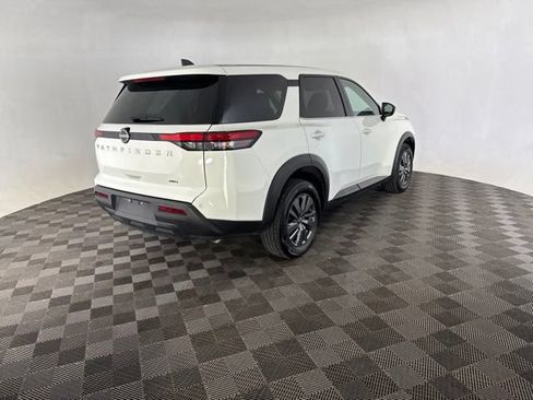 Certified 2025 Nissan Pathfinder S AWD/4WD image 5
