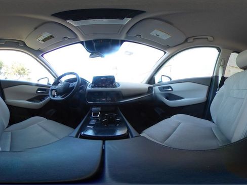 Used 2025 Nissan Rogue SV FWD image 44