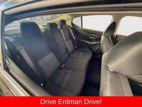 Used 2025 Nissan Sentra SR w/ Midnight Edition FWD image 26