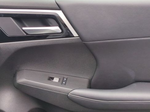 Used 2025 Mitsubishi Outlander SE AWD/4WD image 35