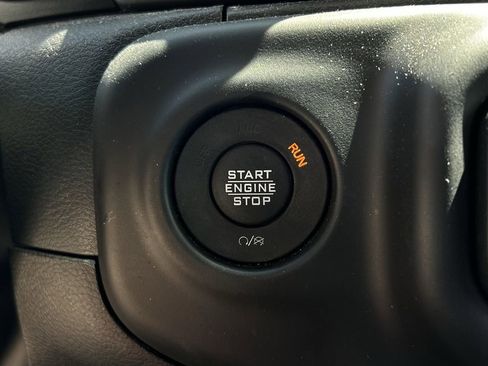 Used 2023 Jeep Wrangler Sport AWD/4WD image 17