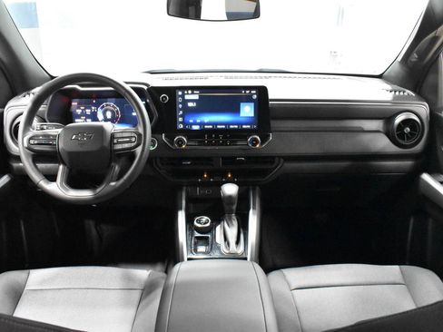 Used 2024 Chevrolet Colorado Trail Boss w/ Advanced Trailering Package image 5