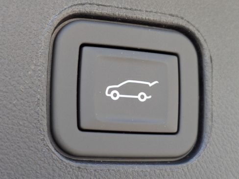 New 2026 Cadillac Lyriq Sport image 18