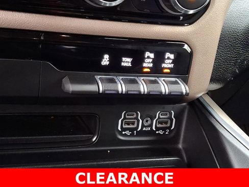 Used 2022 RAM 1500 Laramie AWD/4WD image 25
