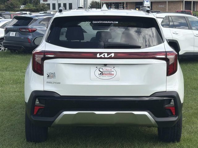 Used 2025 Kia Seltos EX FWD image 8
