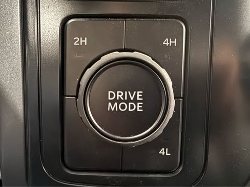 Used 2025 Ford F150 XLT w/ Equipment Group 301A Standard AWD/4WD image 26