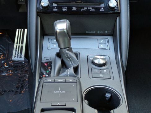 Used 2023 Lexus IS 350 F Sport w/ Navigation Package RWD image 17