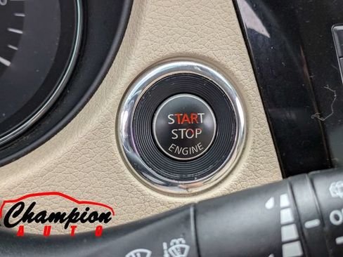 Used 2019 Nissan Rogue SV FWD image 31