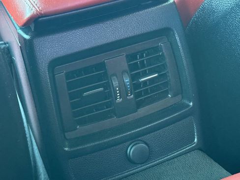 Used 2015 BMW M4 Convertible image 13