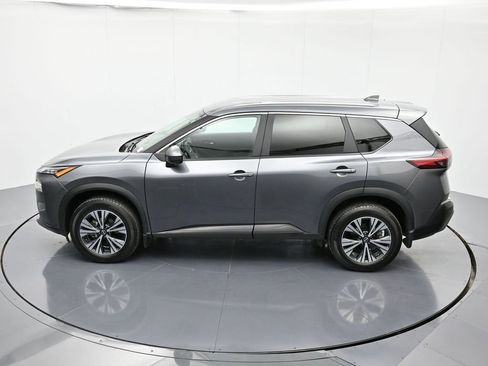 Used 2023 Nissan Rogue SV image 43