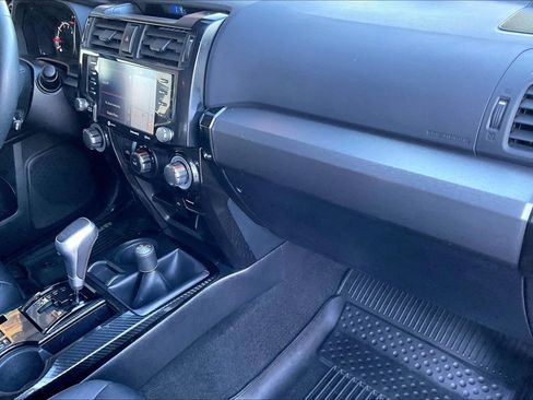 Used 2020 Toyota 4Runner TRD Off-Road Premium w/ Moonroof Package image 19