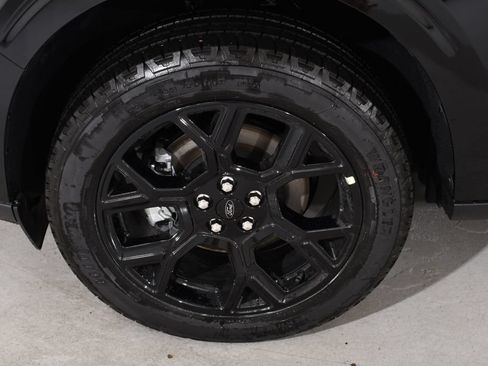 New 2026 Ford Maverick Lariat w/ Black Appearance Package AWD/4WD image 25