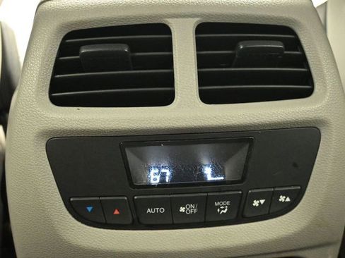 Used 2021 Honda Pilot Special Edition image 12