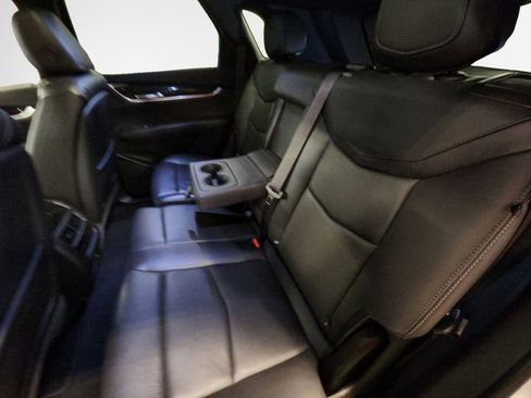 Used 2020 Cadillac XT5 Premium Luxury image 24