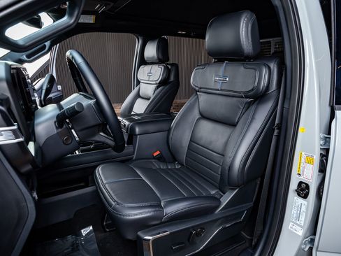 Used 2026 Ford F250 Platinum image 30