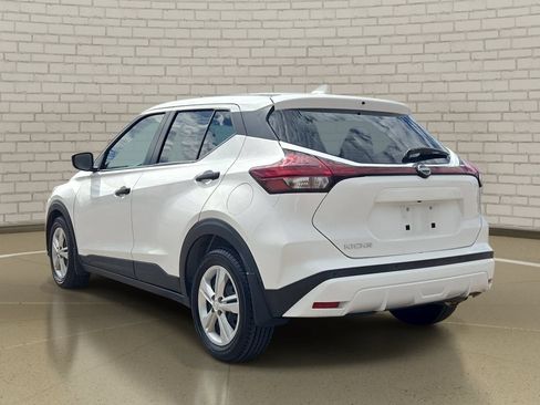 Used 2023 Nissan Kicks S FWD image 7