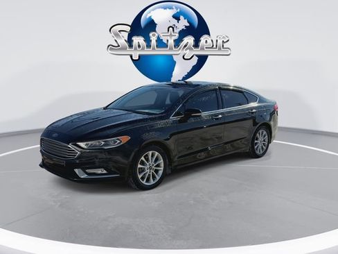 Used 2017 Ford Fusion SE image 5