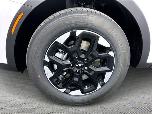New 2026 Kia Sorento S image 13