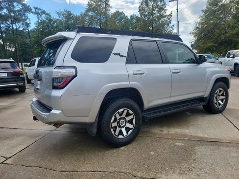 Used 2021 Toyota 4Runner TRD Off-Road Premium AWD/4WD image 7