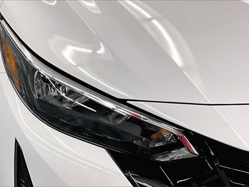 New 2025 Nissan Sentra SV w/ All-Weather Package image 13