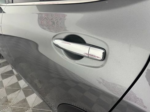 Used 2020 Nissan Rogue SV image 26