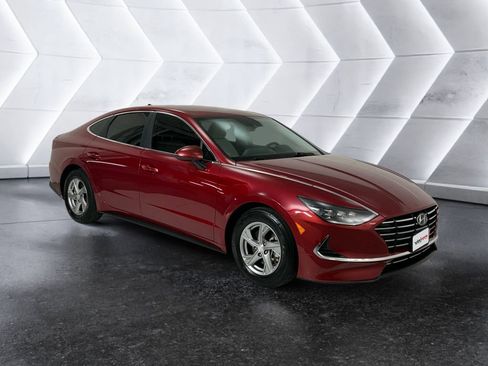 Used 2023 Hyundai Sonata SE w/ Cargo Package image 1