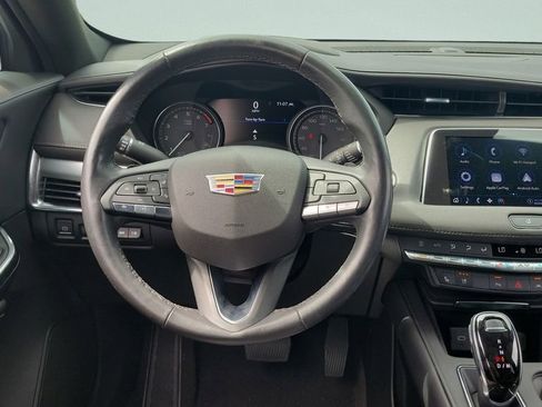 Used 2023 Cadillac XT4 Premium Luxury w/ Technology Package FWD image 12