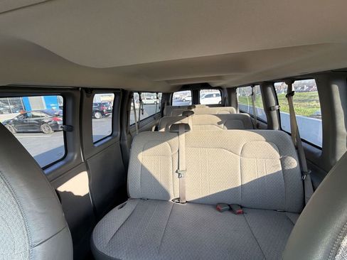 Used 2019 Chevrolet Express 3500 LT w/ LT Preferred Equipment Group RWD image 27