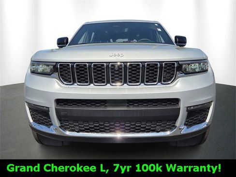 Certified 2024 Jeep Grand Cherokee L Limited w/ Luxury Tech Group II image 2