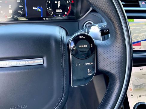 Used 2020 Land Rover Range Rover Velar R-Dynamic HSE image 21