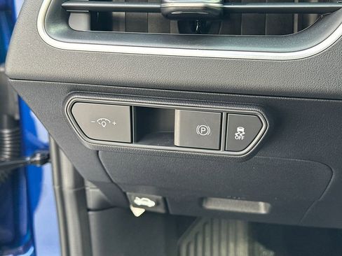 New 2025 Kia K4 LXS image 18