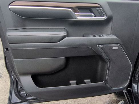 Used 2024 Chevrolet Silverado 1500 LT Trail Boss w/ Convenience Package II image 25