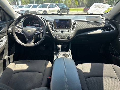 Used 2023 Chevrolet Malibu LT FWD image 12