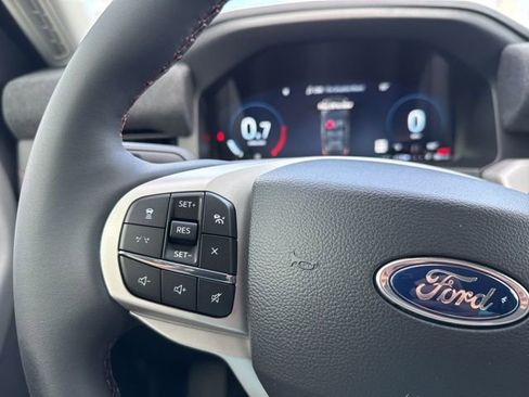 New 2026 Ford Explorer Active RWD image 28