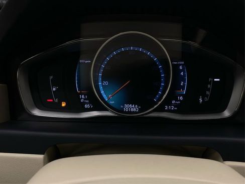 Used 2016 Volvo XC70 T5 Premier w/ Convenience Package AWD/4WD image 21