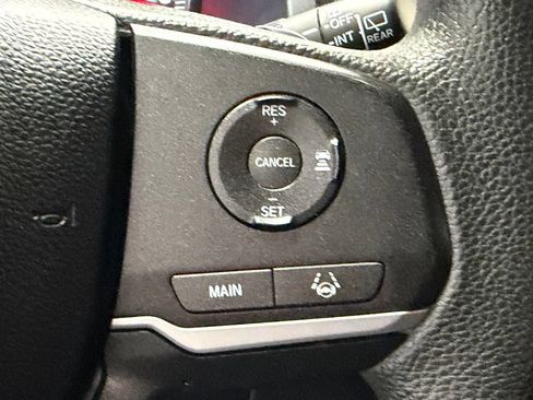 Used 2022 Honda Pilot Sport image 28