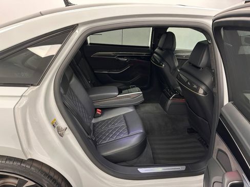 Used 2020 Audi S8 L w/ Full Leather Package image 38