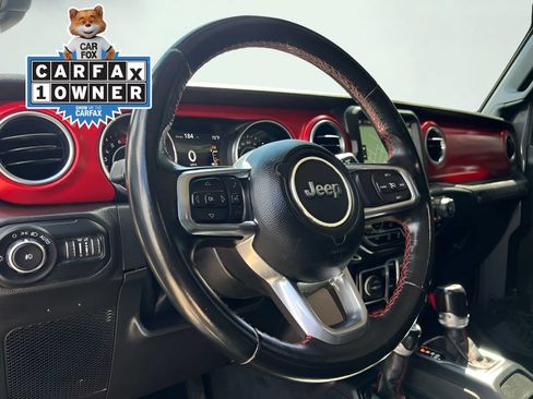 Used 2022 Jeep Wrangler Unlimited Rubicon AWD/4WD image 36
