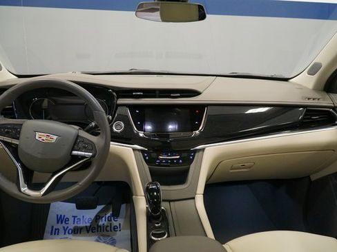 New 2025 Cadillac XT6 Premium Luxury image 13