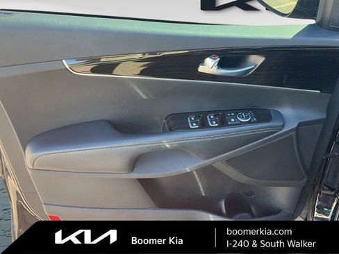 Certified 2020 Kia Sorento LX w/ LX I4 Convenience Package image 16