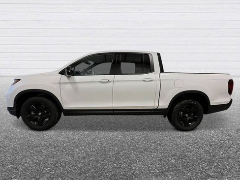 New 2026 Honda Ridgeline Black Edition image 3