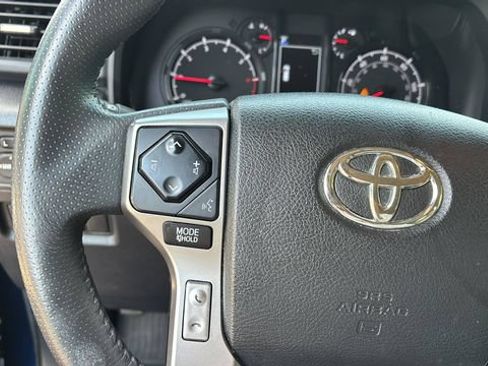 Used 2021 Toyota 4Runner SR5 Premium w/ Moonroof Package AWD/4WD image 23
