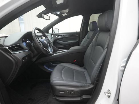 Used 2023 Buick Enclave Essence AWD/4WD image 7