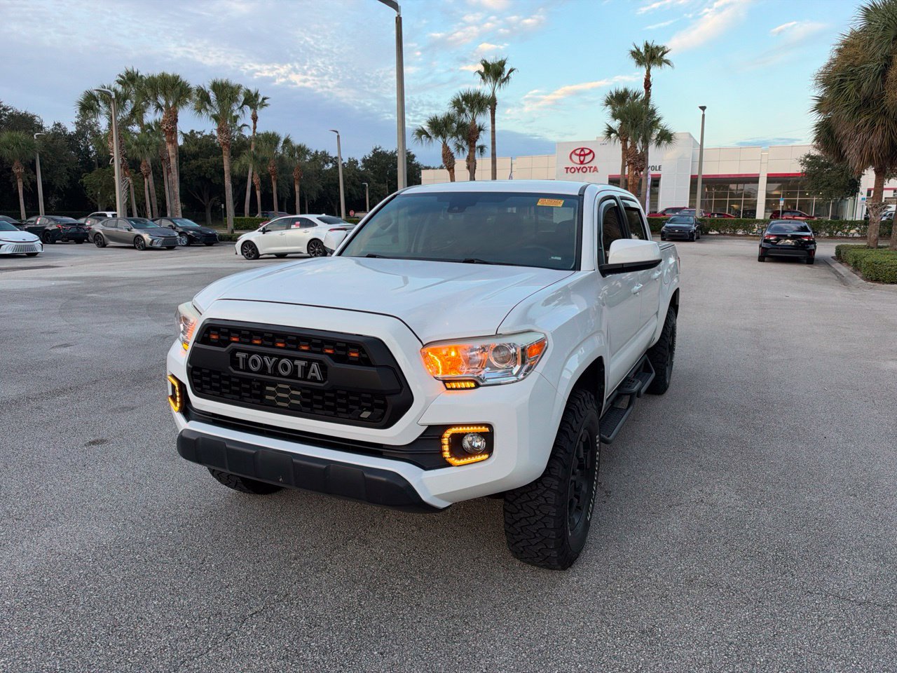 Used 2019 Toyota Tacoma SR w/ SR Convenience Package RWD image 1