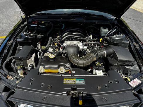 Used 2005 Ford Mustang GT RWD image 20