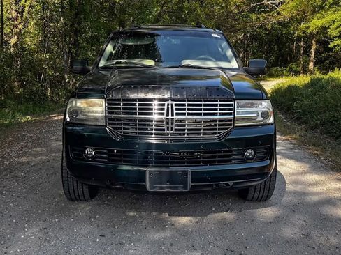 Used 2012 Lincoln Navigator L 2WD image 7
