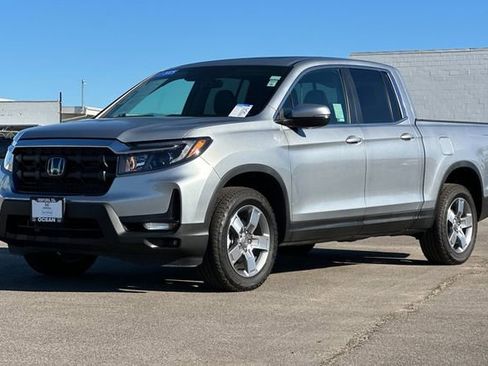 Certified 2025 Honda Ridgeline RTL image 8