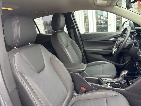 Used 2022 Buick Encore GX Preferred w/ Cold Weather Comfort Package image 42